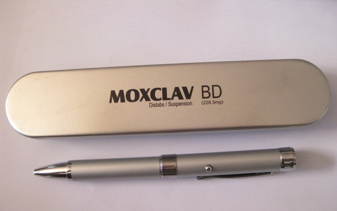 Custom metal gift package for projector pen